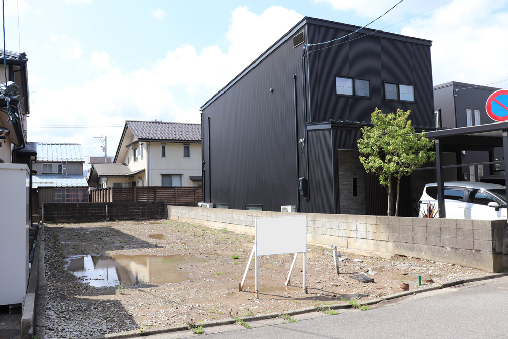 福井市花月2丁目